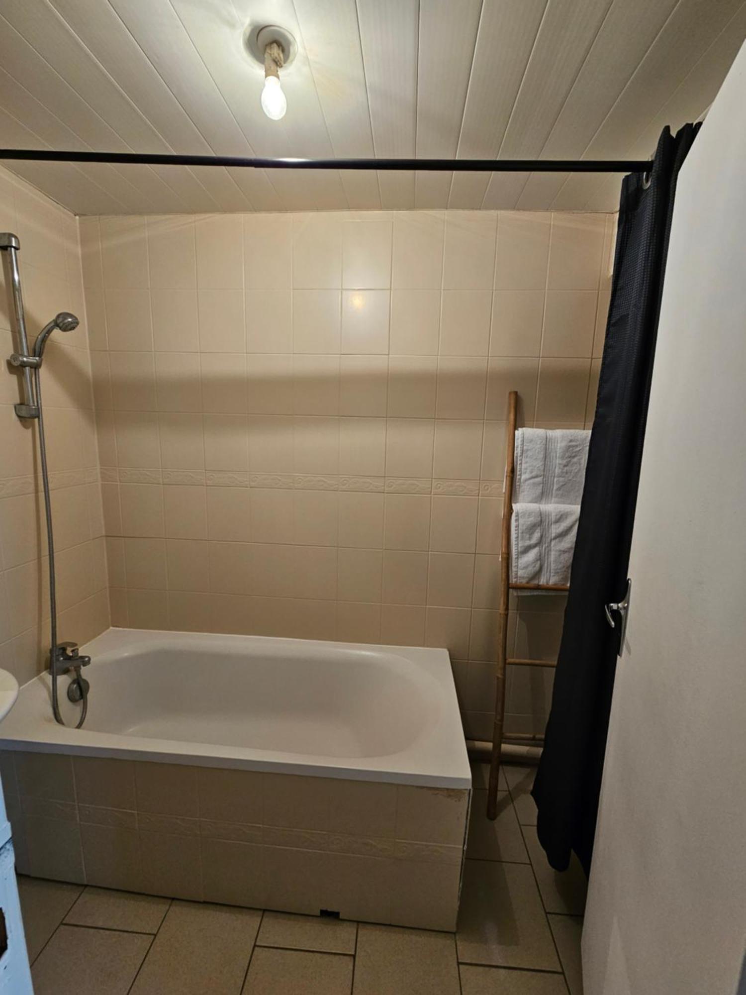 Apartment Jolie Pres De La
